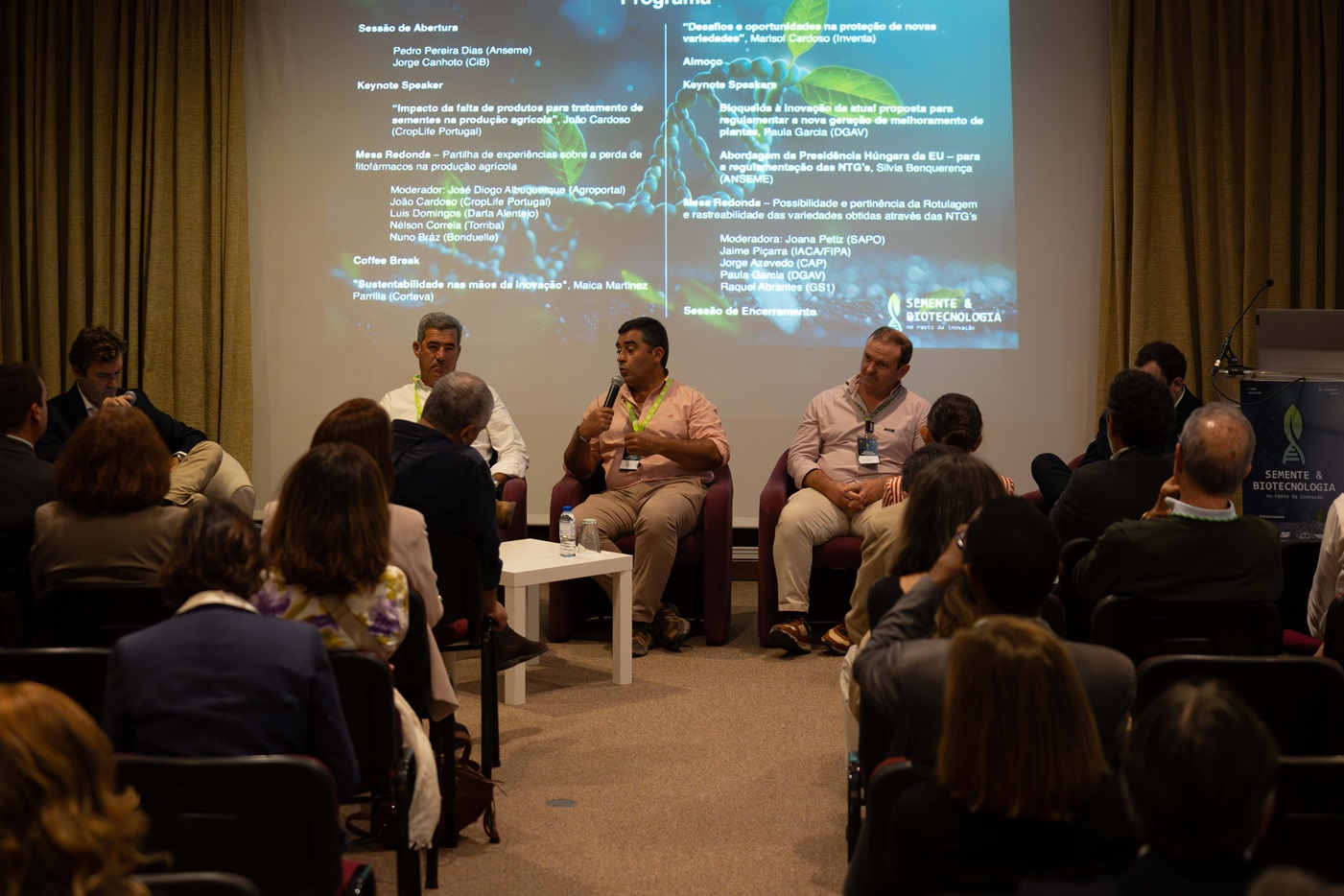 Agricultores e indústria apelam ao fim do impasse político sobre as novas técnicas genómicas na UE